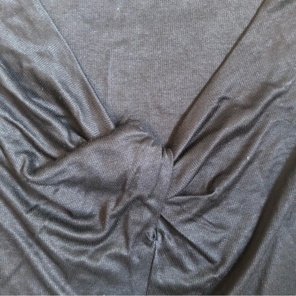 Banana Republic Sleeveless Top with knot detail - size L - Picture 2 of 3